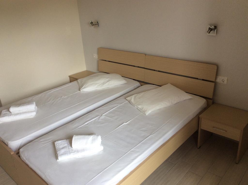 Elena Rooms Plakias Bilik gambar