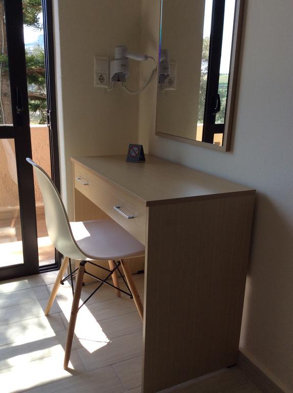 Elena Rooms Plakias Bilik gambar